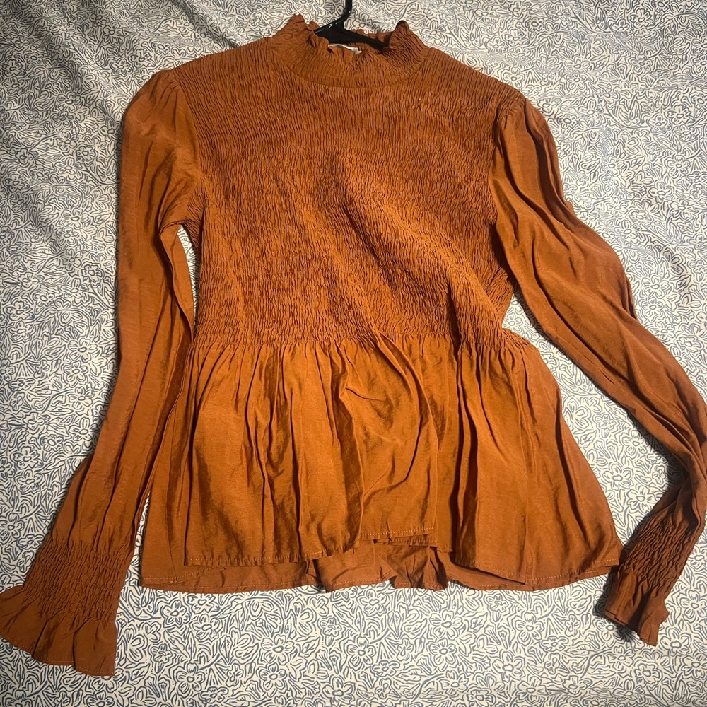 Women's Rust Smocked Top